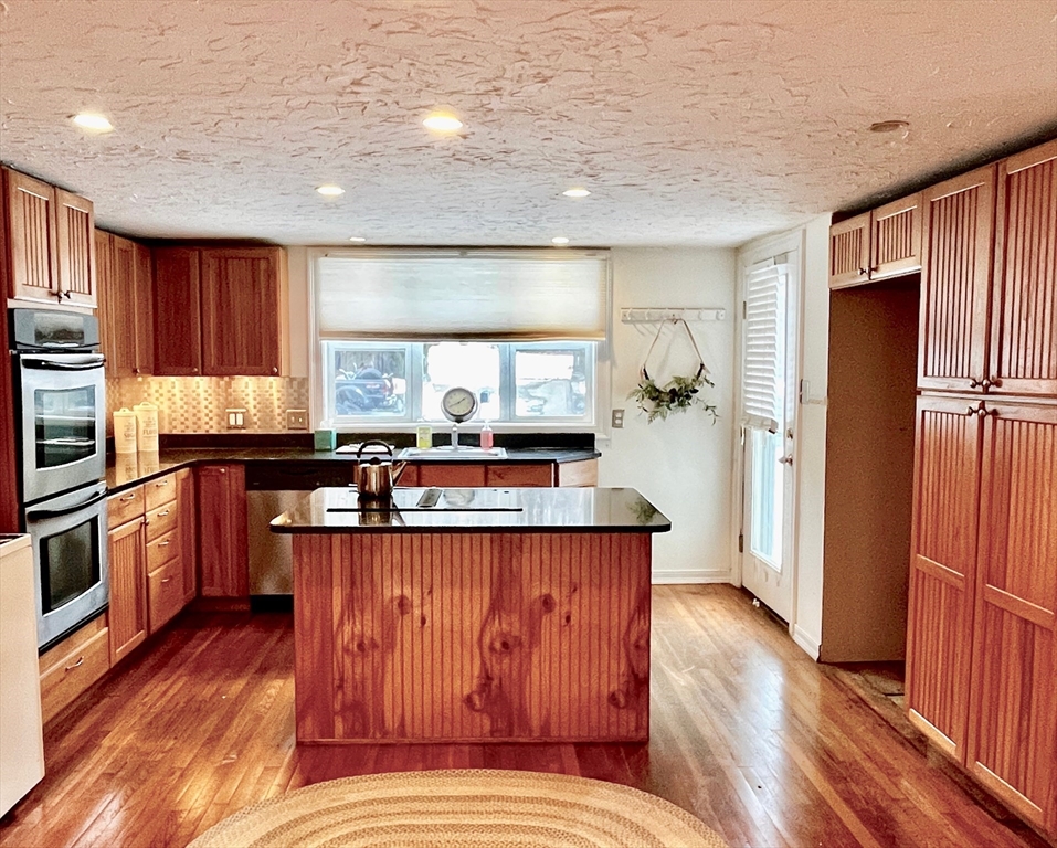 214-216 River Road E.