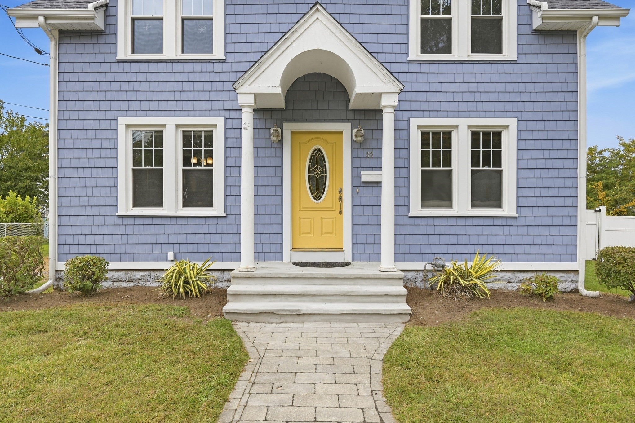 32 Wilmont St, Chicopee, MA Photo #4