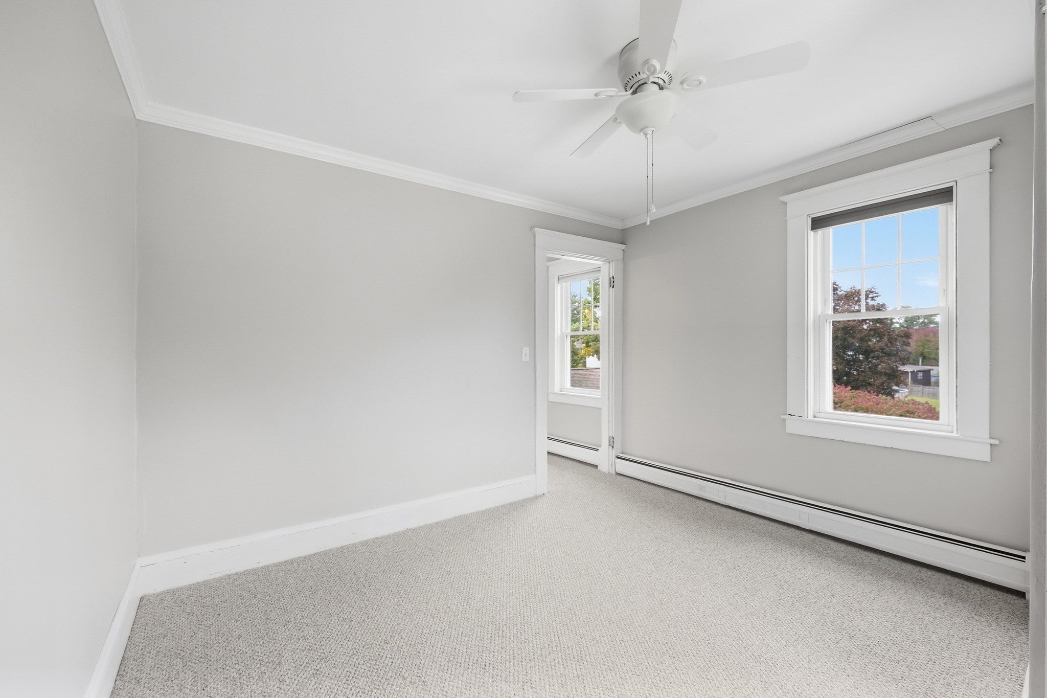 32 Wilmont St, Chicopee, MA Photo #10