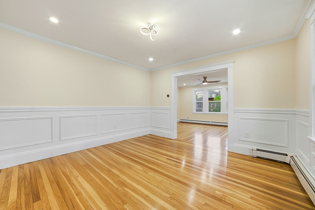 18-20 Holden Road 20