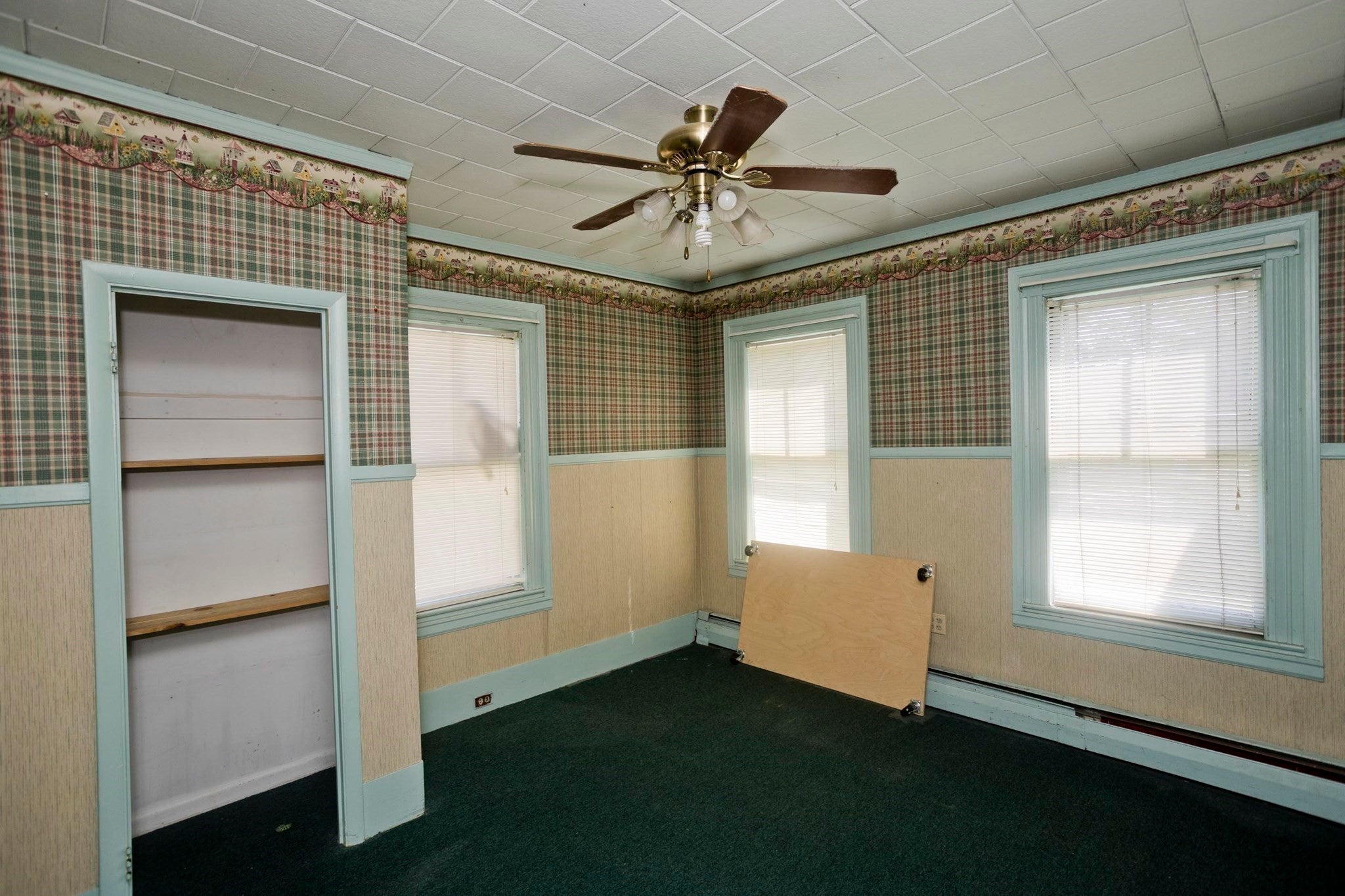 137 Sheridan St, Chicopee, MA Photo #6