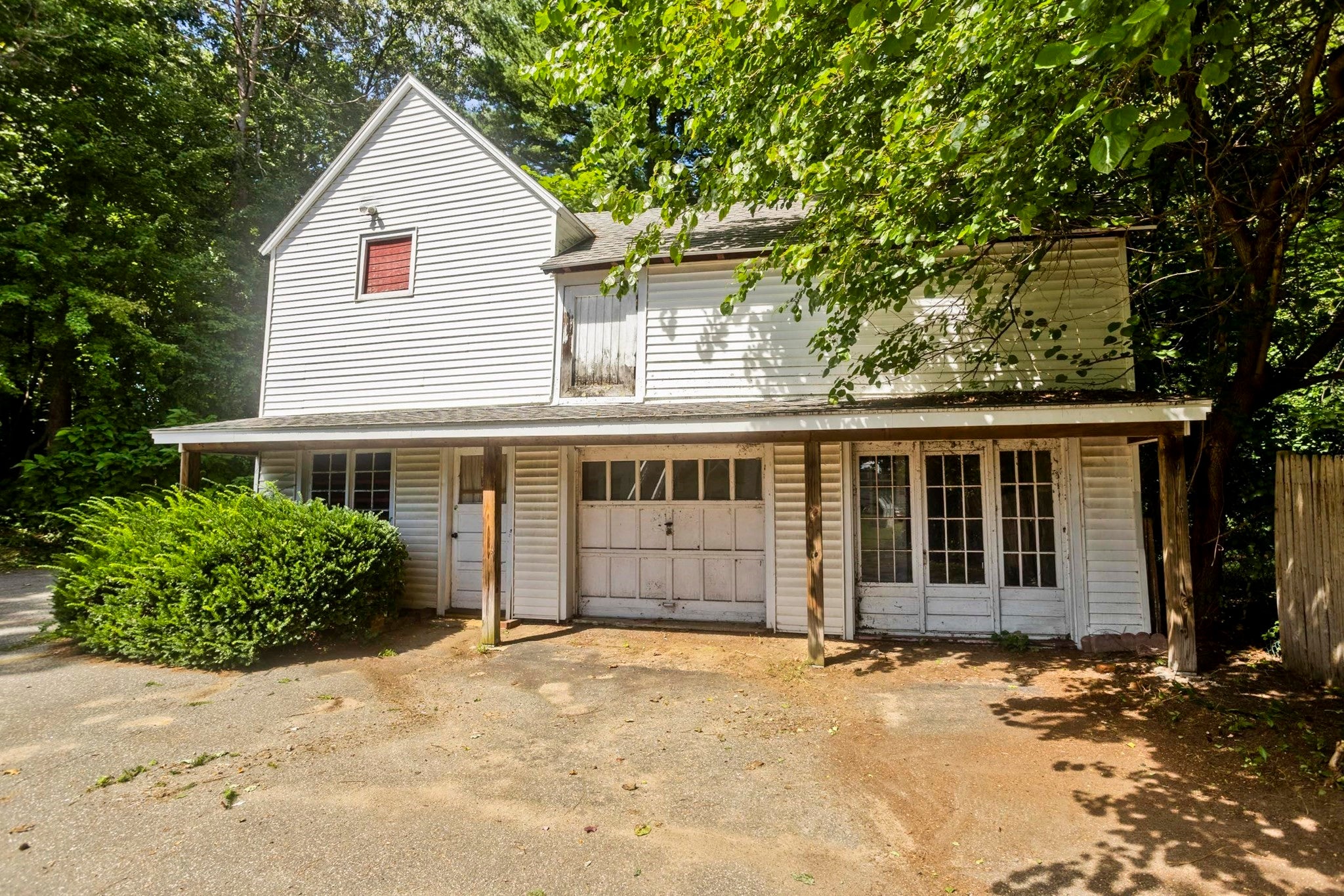 137 Sheridan St, Chicopee, MA Photo #31
