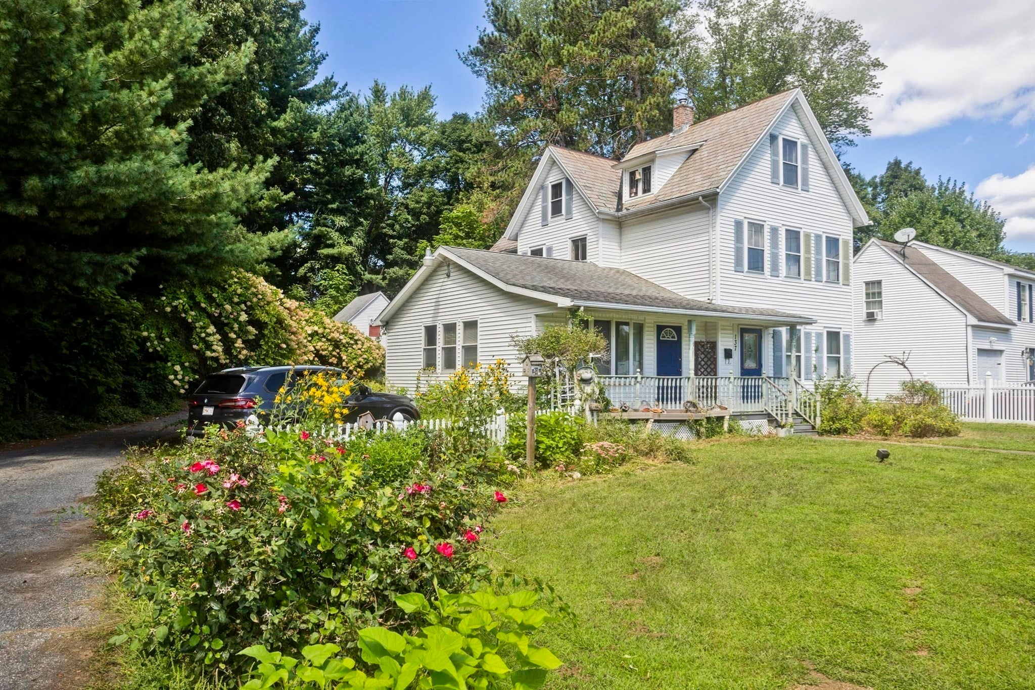137 Sheridan St, Chicopee, MA Photo #3