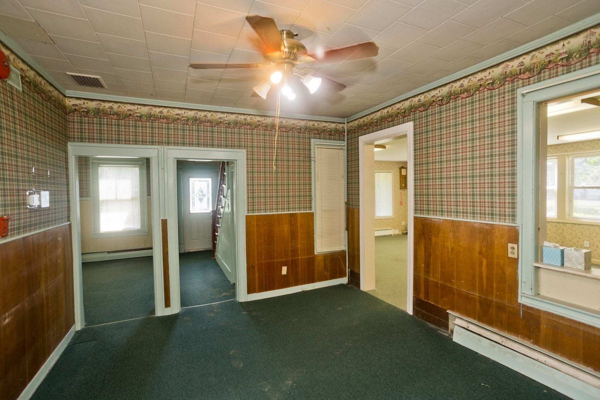 137 Sheridan St, Chicopee, MA Photo #7
