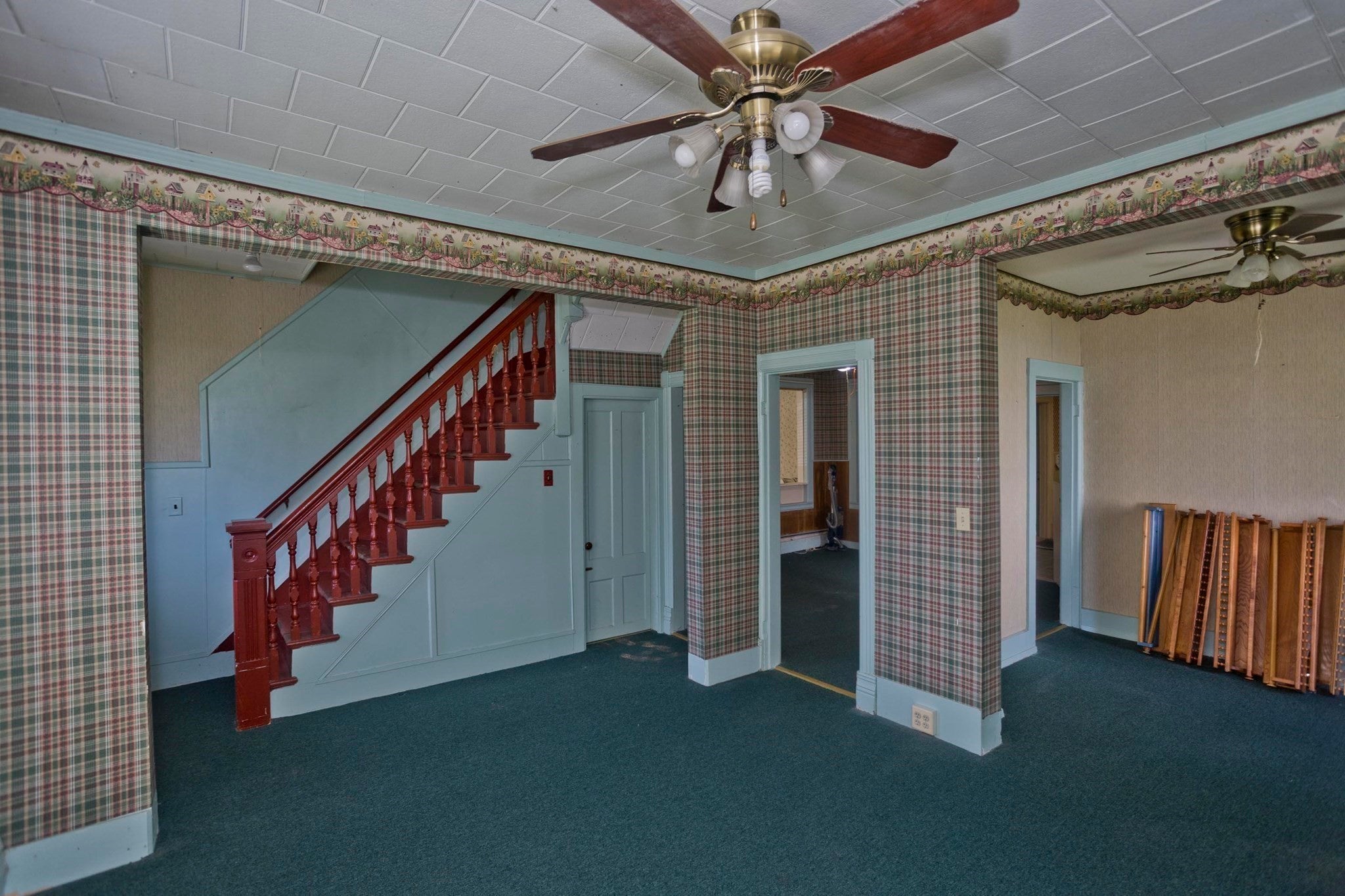 137 Sheridan St, Chicopee, MA Photo #21