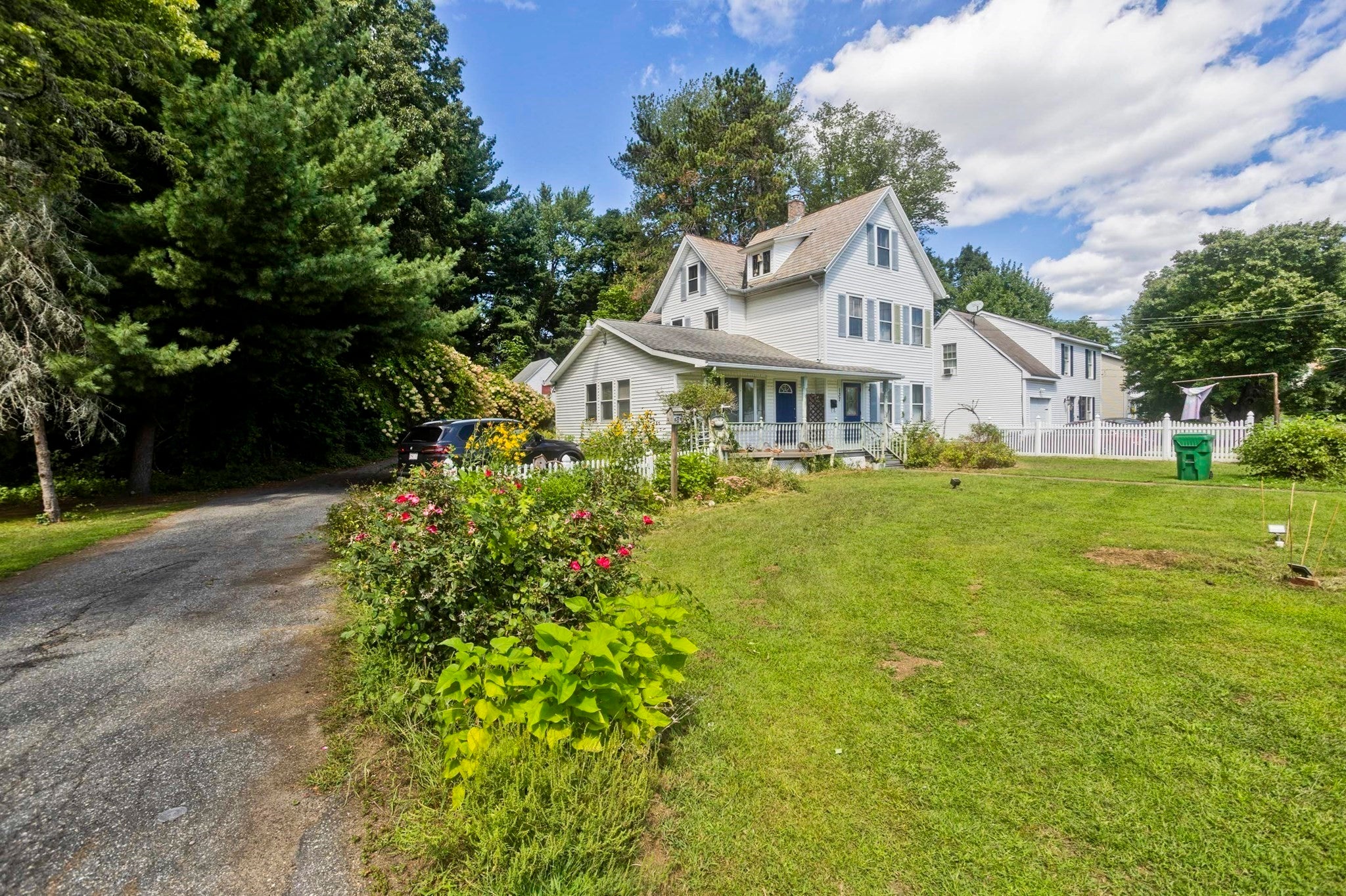 137 Sheridan St, Chicopee, MA Photo #4