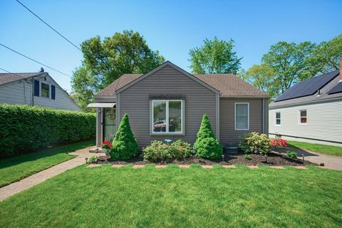 Photo of 22 Hillcrest Ave, Seekonk, MA 02771 (MLS # 73521614)