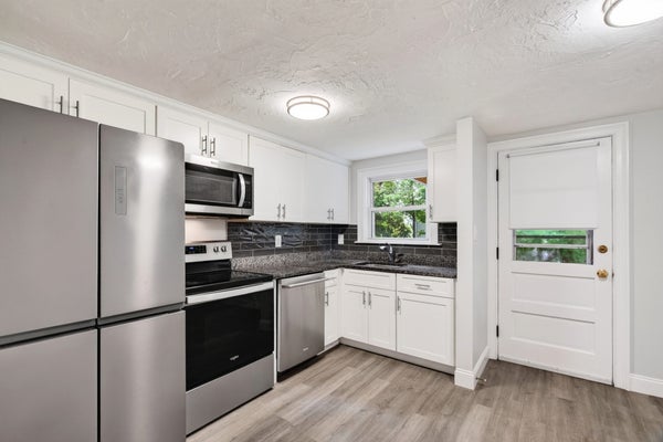 2 CHARLES ST APT 3, RANDOLPH, MA 02368 - Image abb7bc894e2843204fe307eb863a37db/25319333