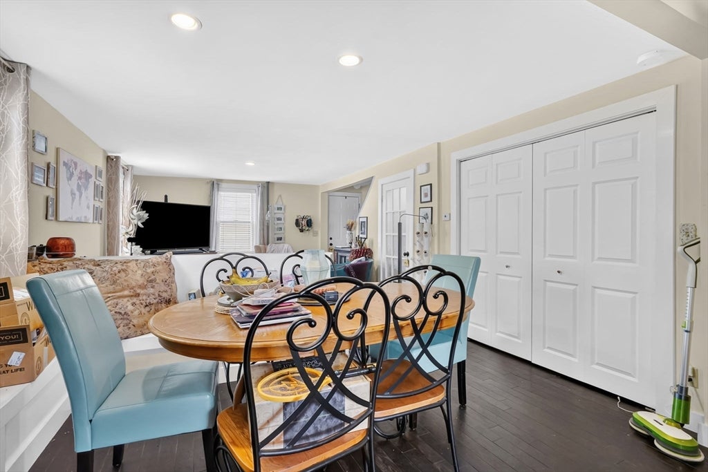 61 Abbey St, Chicopee, MA Photo #26