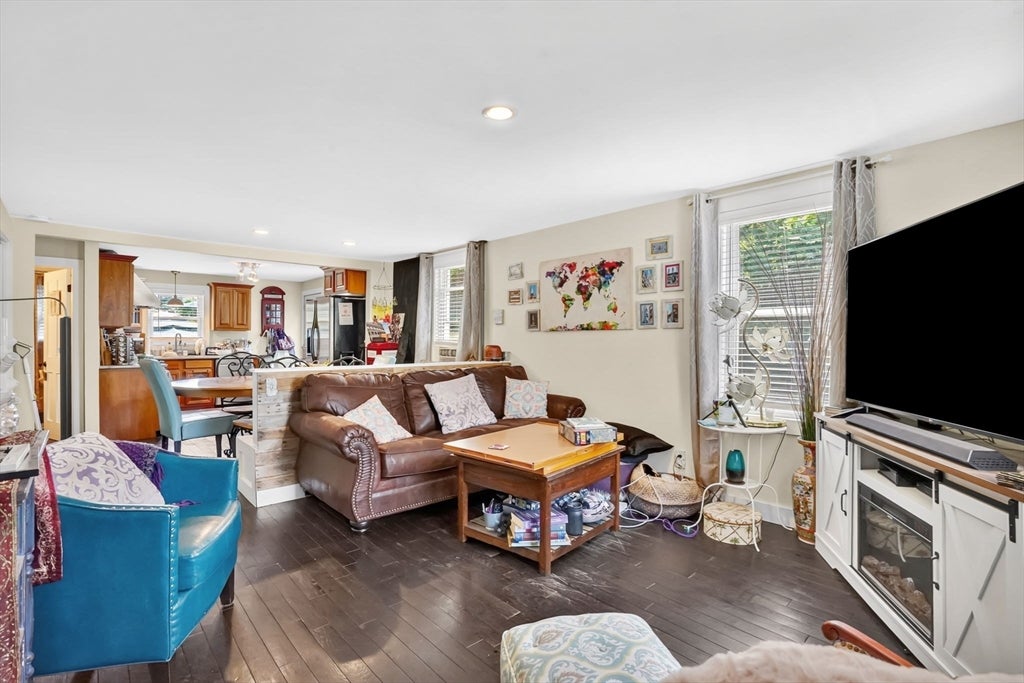 61 Abbey St, Chicopee, MA Photo #22