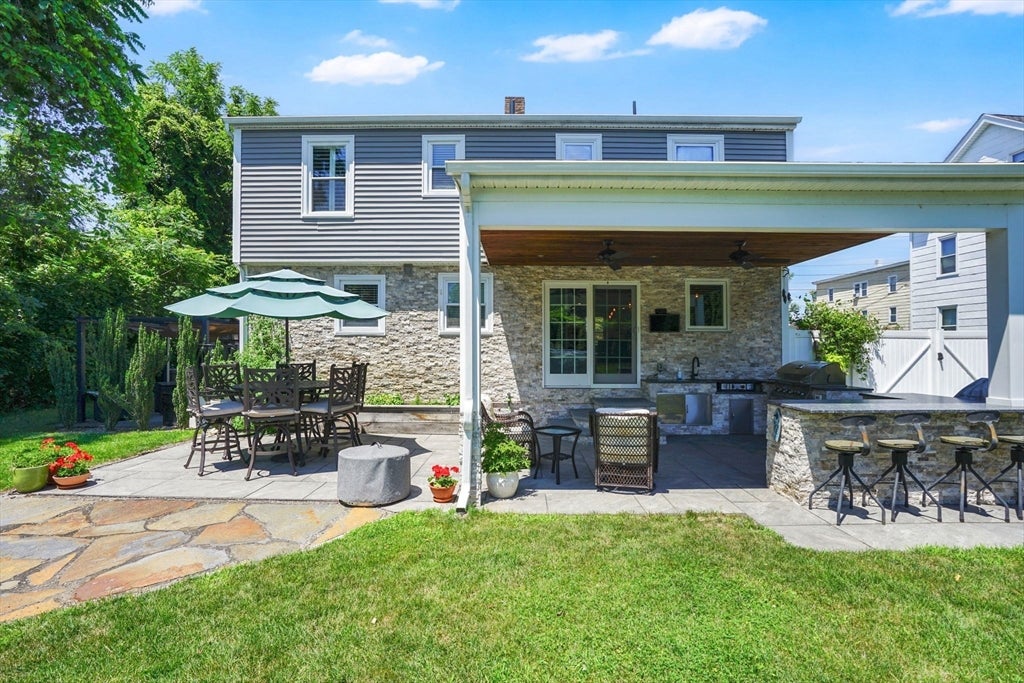 61 Abbey St, Chicopee, MA Photo #34