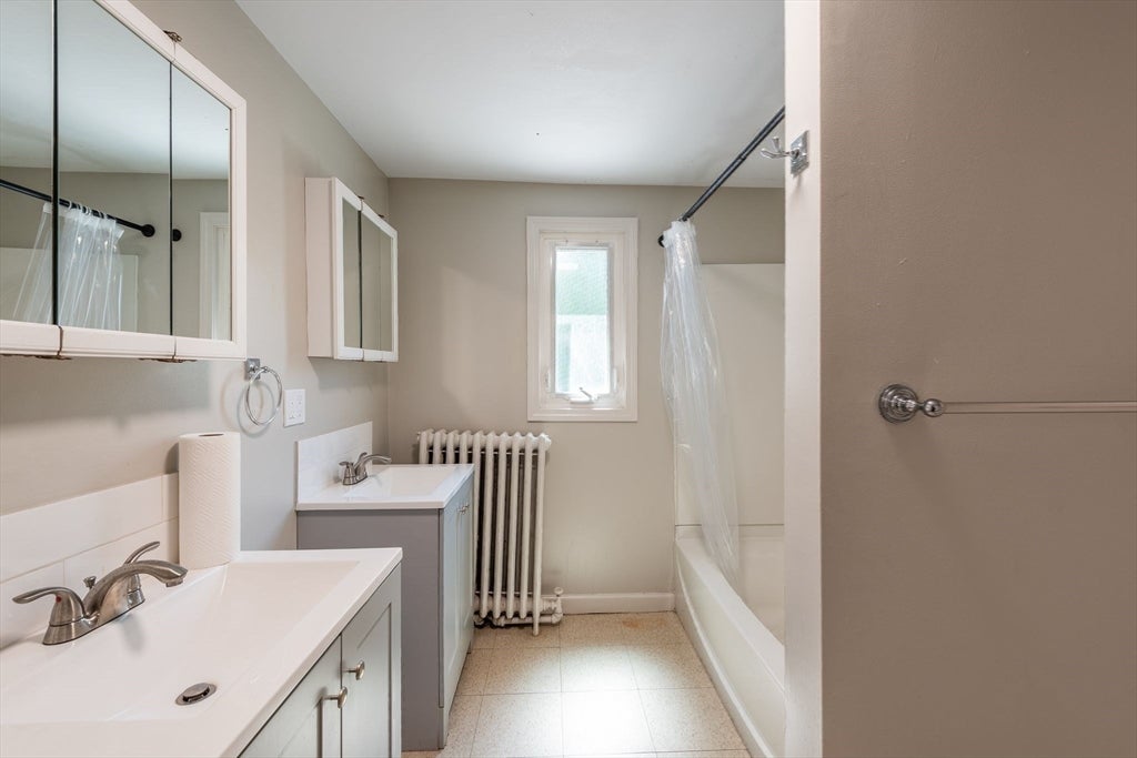 1136 N Pleasant St, Amherst, MA Photo #20