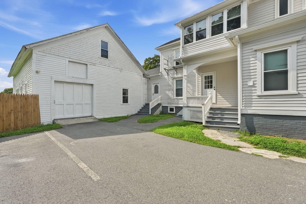 1136 N Pleasant St, Amherst, MA Photo #8
