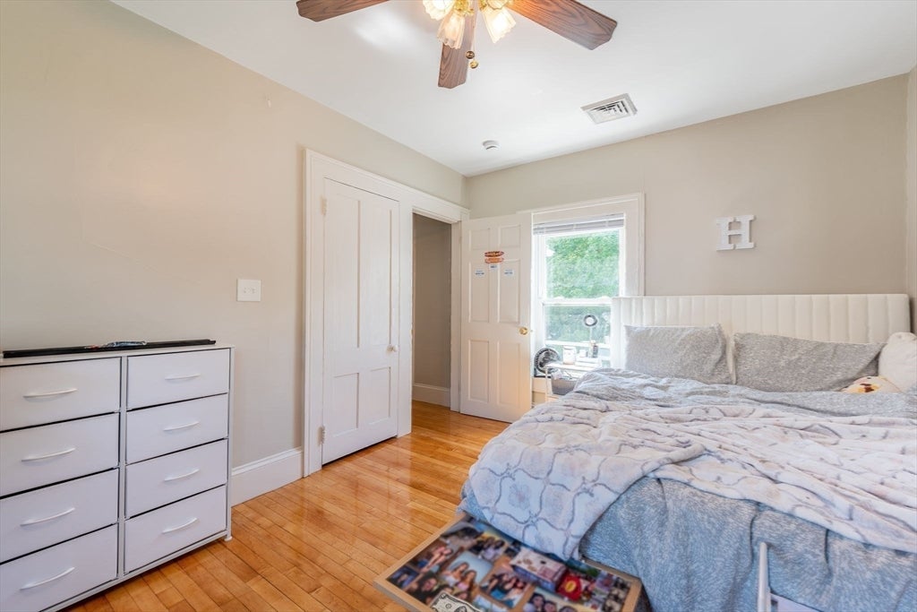 1136 N Pleasant St, Amherst, MA Photo #22