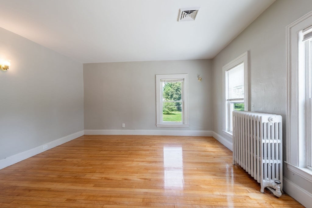 1136 N Pleasant St, Amherst, MA Photo #36