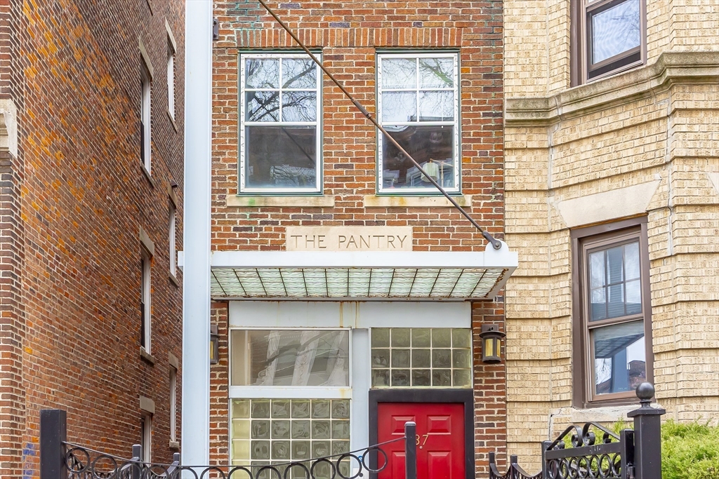 37 Queensberry St 37