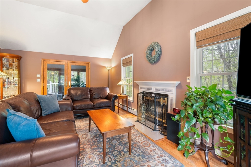 18 W Parish Ridge Rd, Haverhill, MA Photo #20