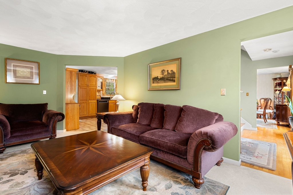 18 W Parish Ridge Rd, Haverhill, MA Photo #10