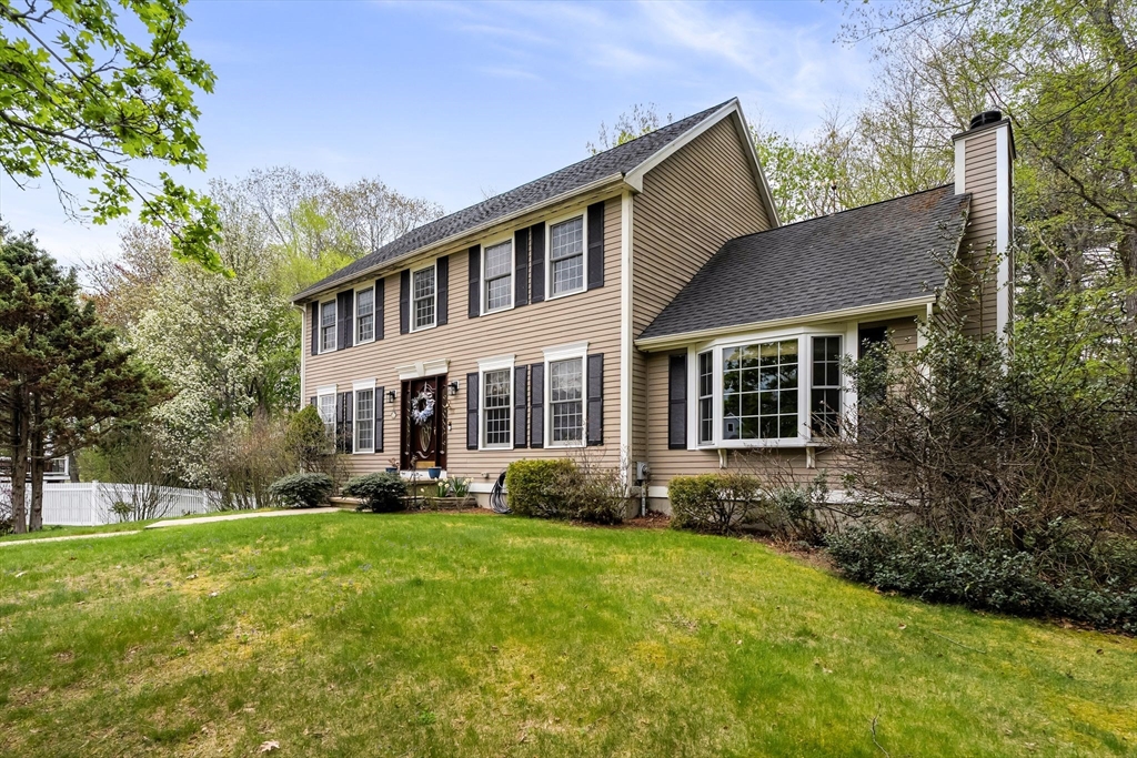 18 W Parish Ridge Rd, Haverhill, MA Photo #3
