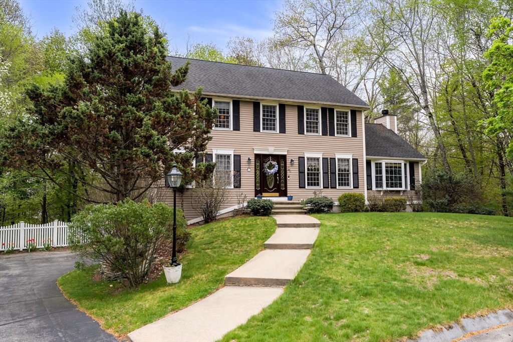 18 W Parish Ridge Rd, Haverhill, MA Photo #2