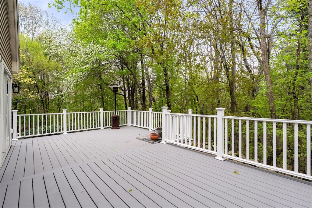 18 W Parish Ridge Rd, Haverhill, MA Photo #37