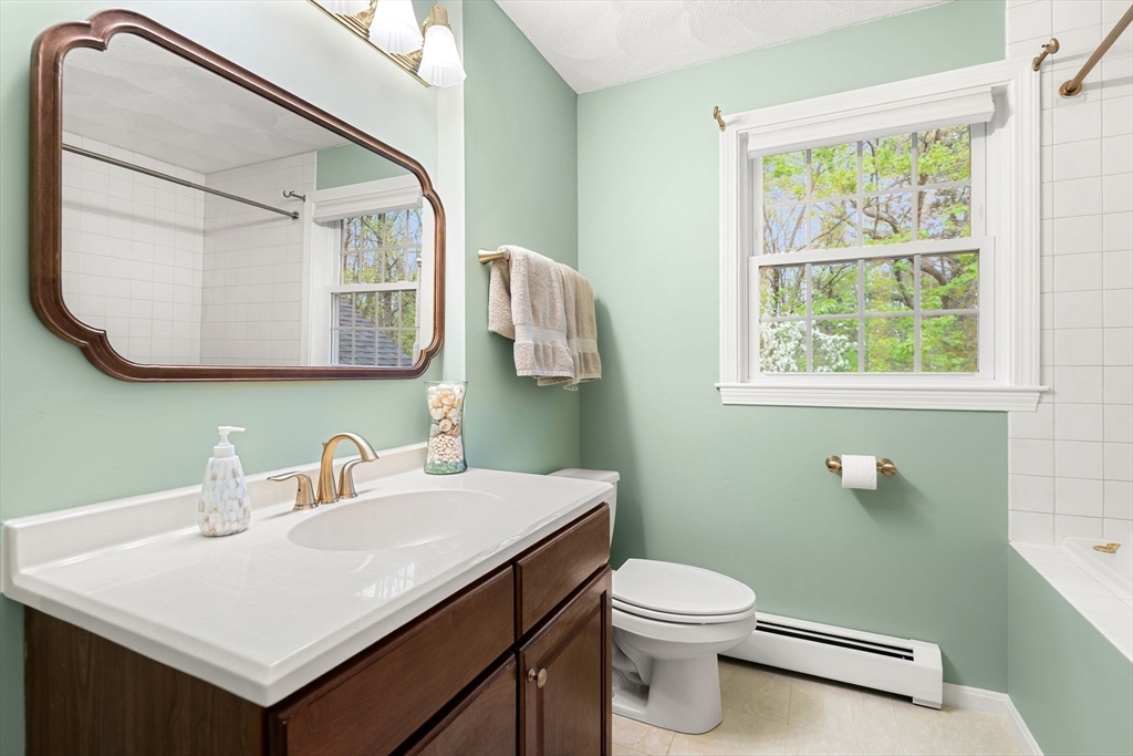 18 W Parish Ridge Rd, Haverhill, MA Photo #26