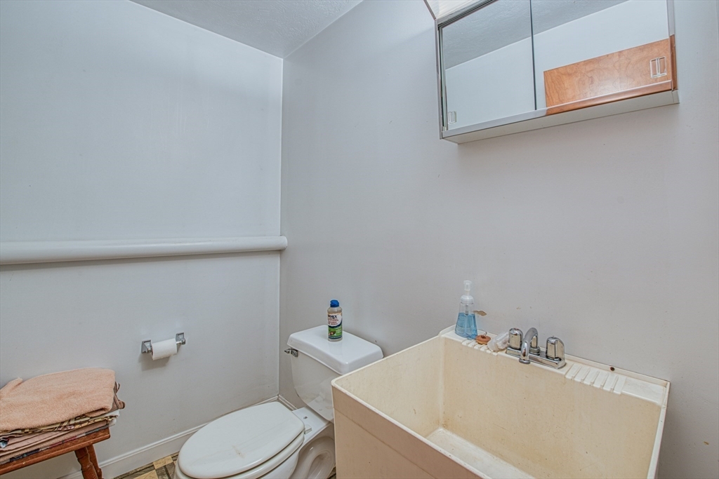 1044 Plymouth Street, East Bridgewater, MA Photo #29