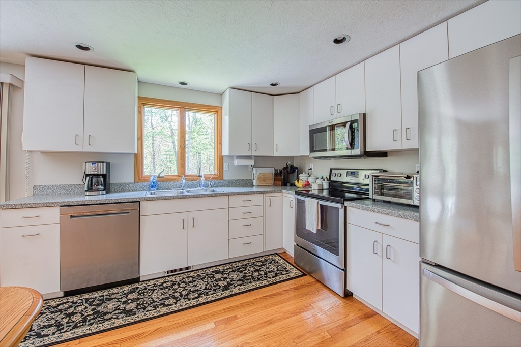 1044 Plymouth Street, East Bridgewater, MA Photo #17