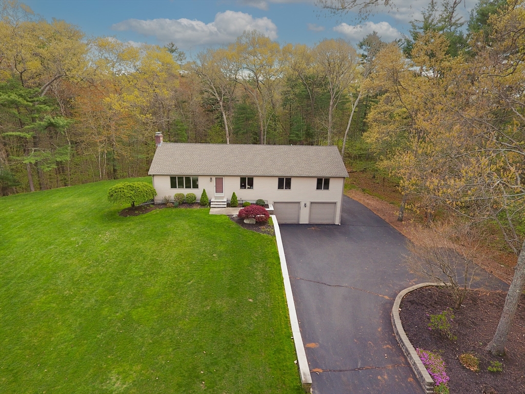 Photo of 1044 Plymouth Street, East Bridgewater, MA