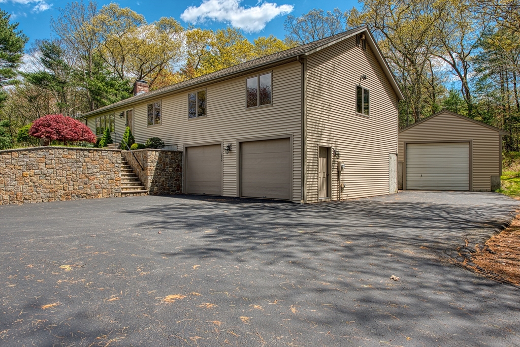 1044 Plymouth Street, East Bridgewater, MA Photo #5