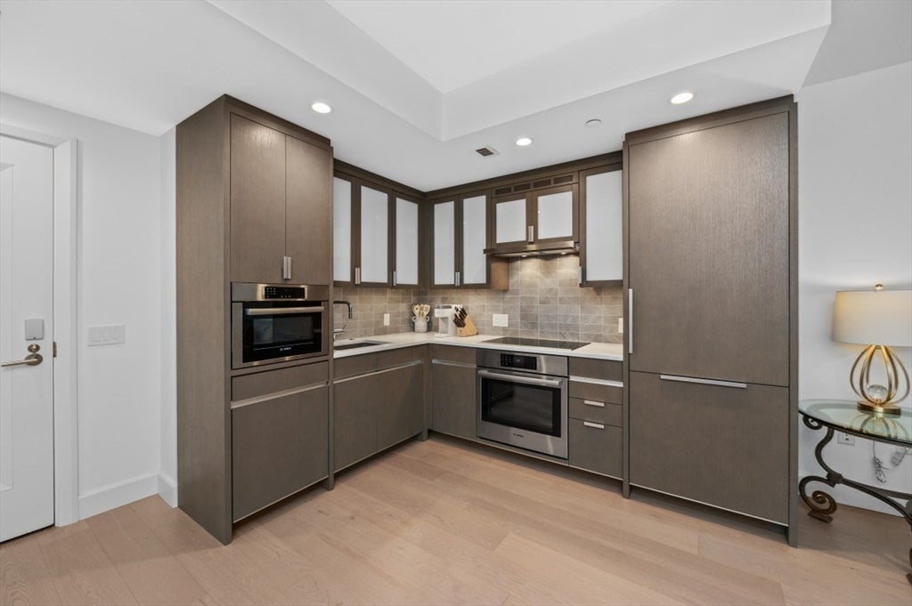100 Lovejoy Wharf #5L, Boston, MA Photo #10