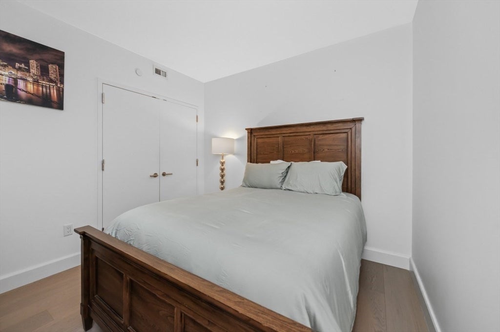 100 Lovejoy Wharf #5L, Boston, MA Photo #13