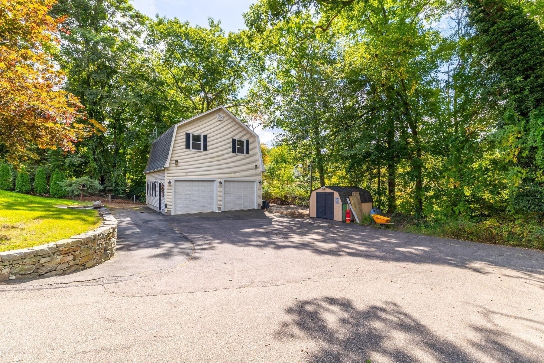 22 John F Kennedy Dr, Millbury, MA, 22 John F Kennedy Dr, Millbury, MA Photo #32