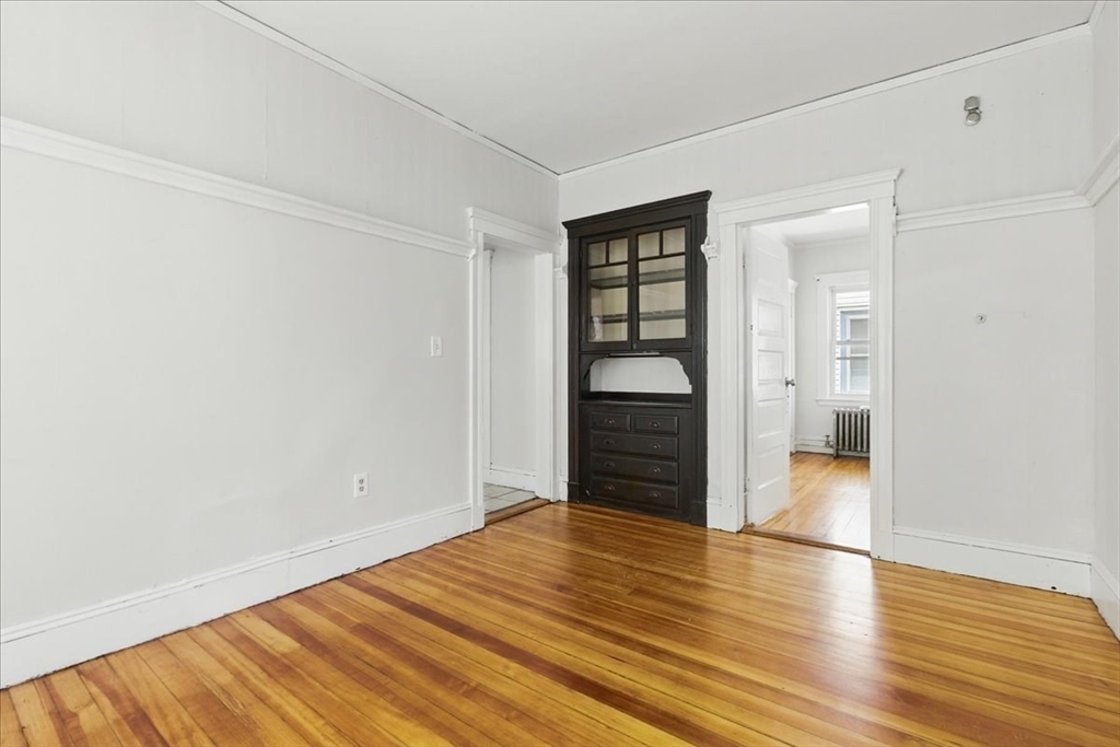 3943 Washington