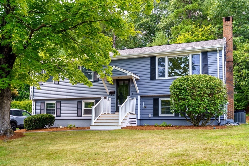 18 Ruthellen Road, Hudson, MA Photo #1