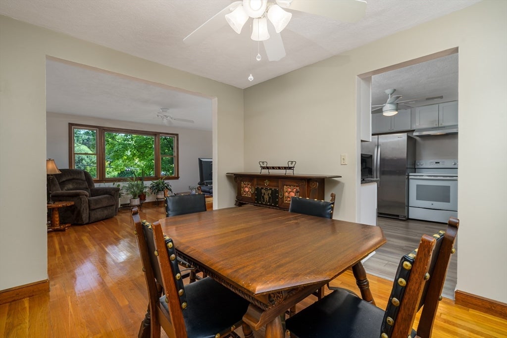 18 Ruthellen Road, Hudson, MA Photo #8