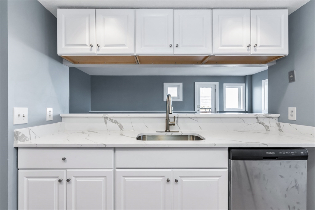 165 Cottage Street 711