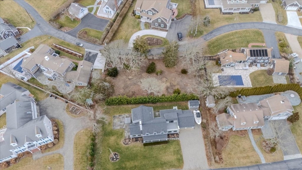 19 Riverway