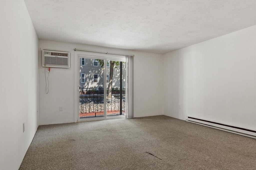 56 Edgeworth ST #16, Worcester, MA Photo #15