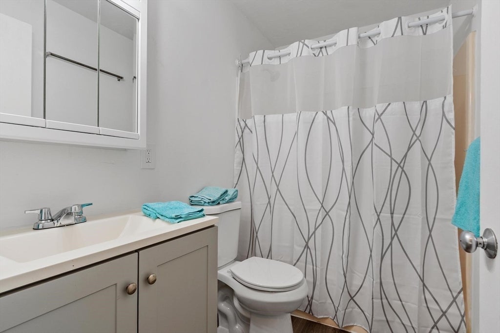 56 Edgeworth ST #16, Worcester, MA Photo #22