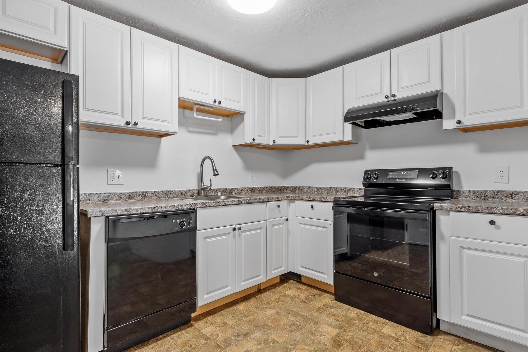 56 Edgeworth ST #16, Worcester, MA Photo #3