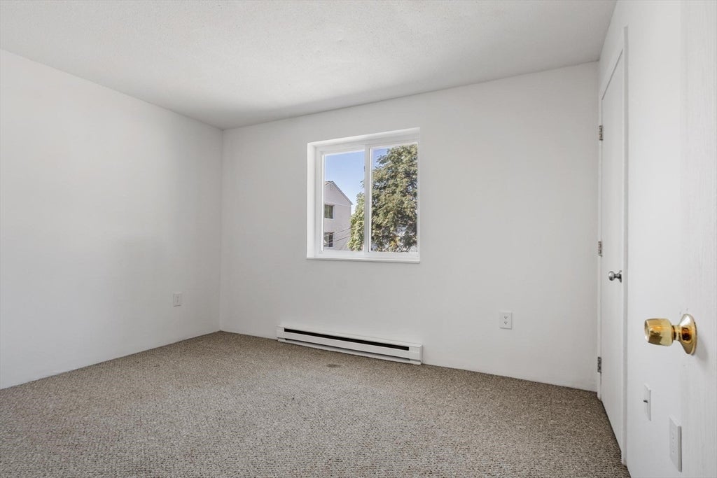 56 Edgeworth ST #16, Worcester, MA Photo #20