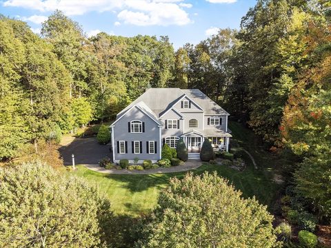 19 Magnolia Ln Grafton MA 01536