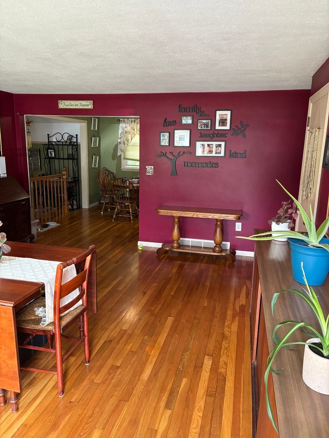 89 Porter Rd, Marlborough MA 01752