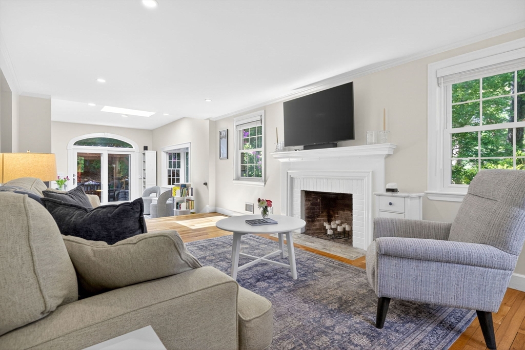 24 College Rd