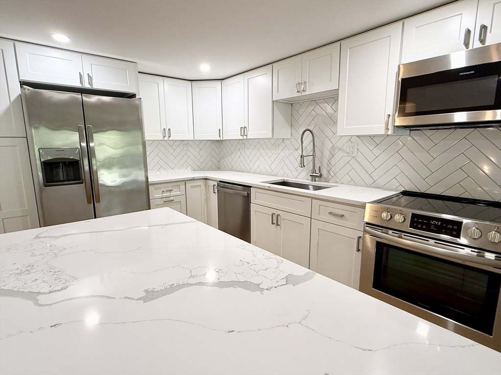 146 Marble St 213