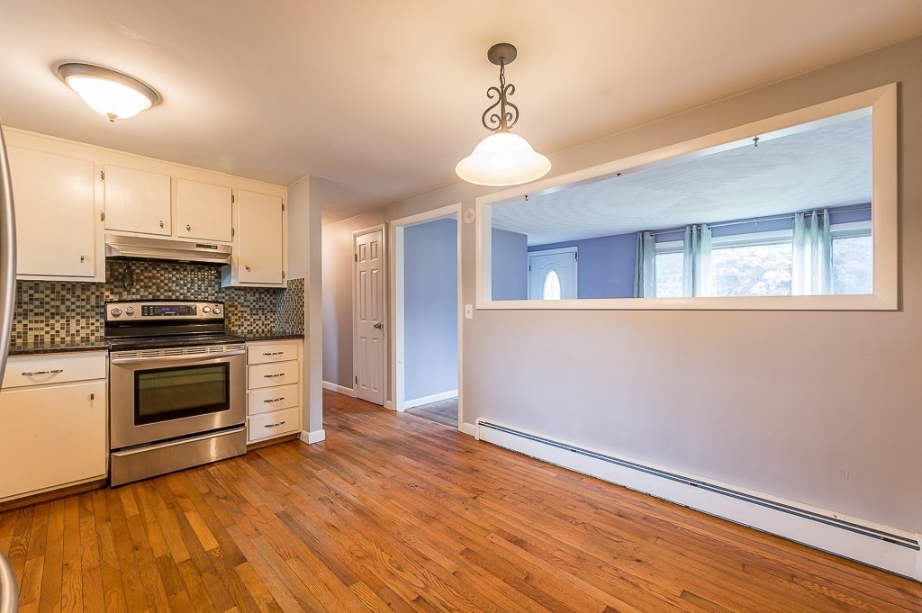 3 Sears Ave