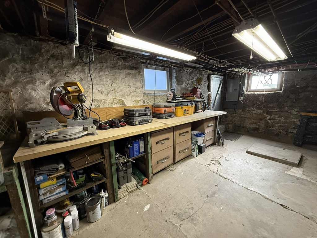 12 Lamar Ave, Worcester, MA Photo #27