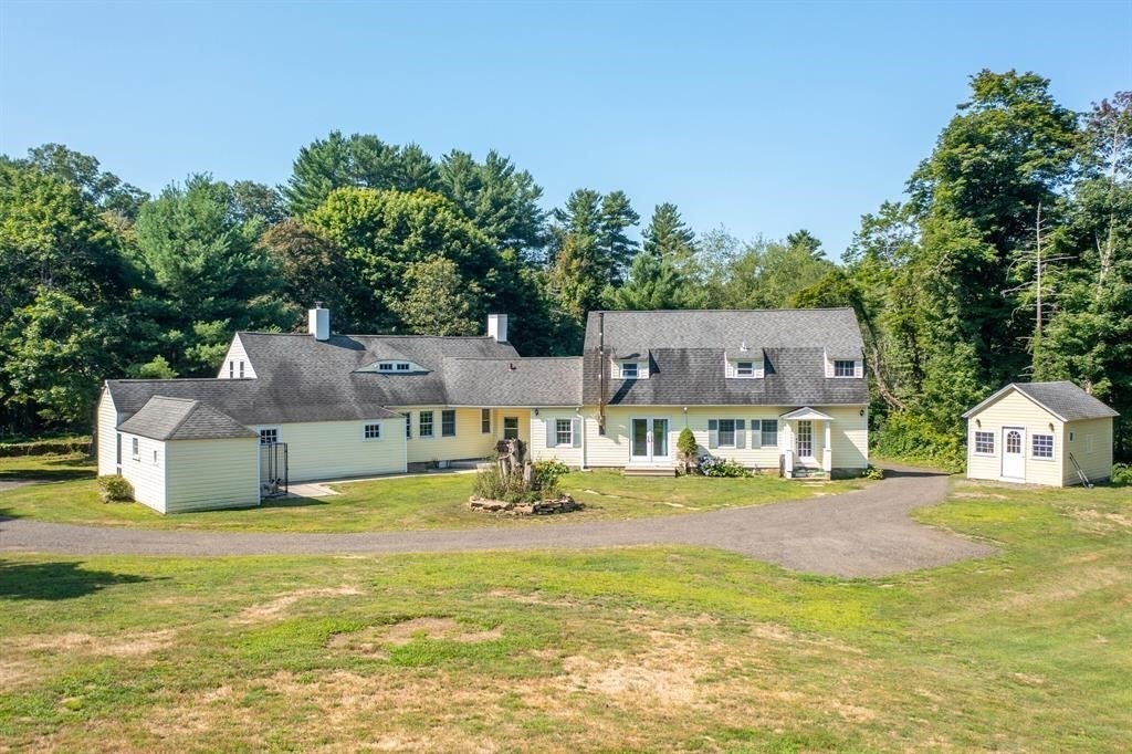 1530 Hartford Pike, Killingly, CT Photo #1