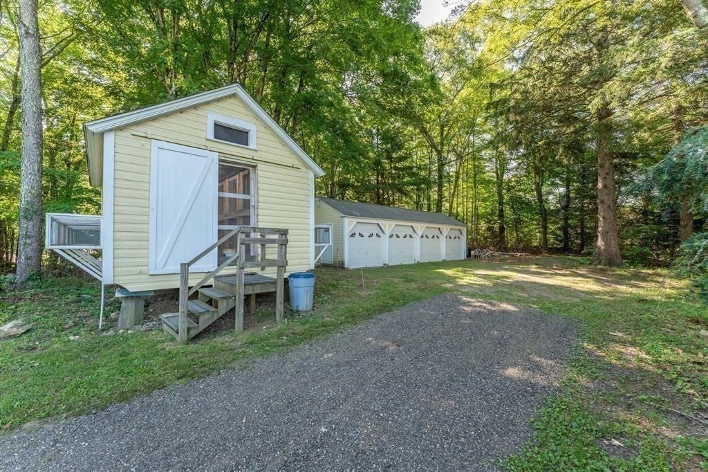 1530 Hartford Pike, Killingly, CT Photo #34